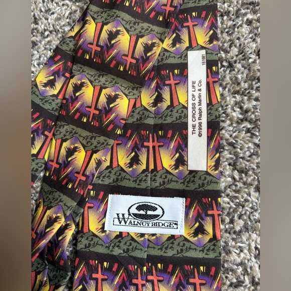 Ralph Marlin The Cross of Life Tie Gift Bundle with Bible Cover - Picture 7 of 8